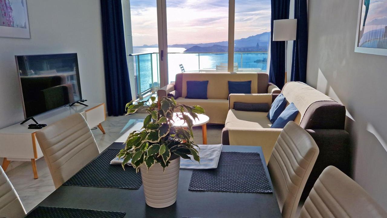 Skyline 26 Stunning Sea Views From A 2-Bedroom Apartment On The 26Th Floor Benidorm Luaran gambar