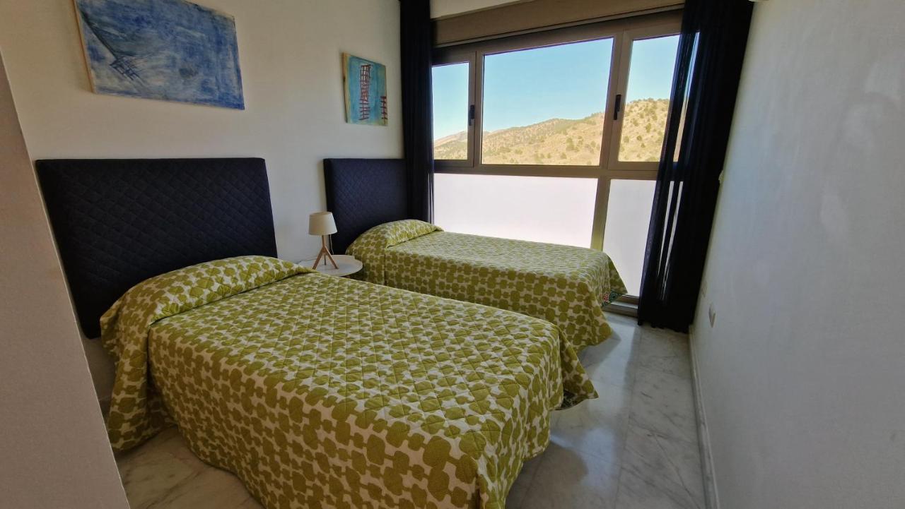 Skyline 26 Stunning Sea Views From A 2-Bedroom Apartment On The 26Th Floor Benidorm Luaran gambar